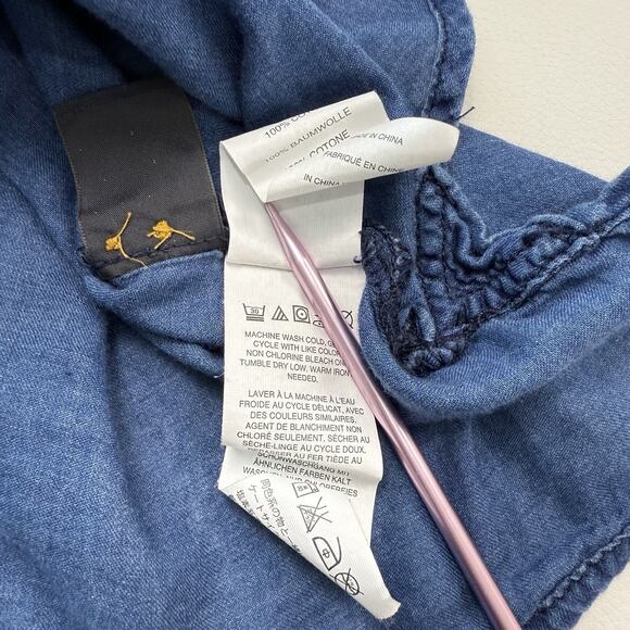J Crew Chambray Popover Top Womens Size 6 Blue Flap Pockets Western Casual - Picture 5 of 6